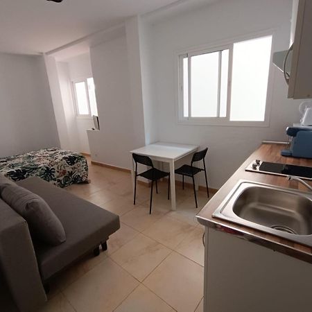 Apartamentos Duende Малага Экстерьер фото